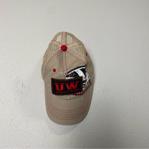 Vintage Captivating Headgear NCAA University Of Wisconsin Badgers Trucker Hat - Picture 3 of 11